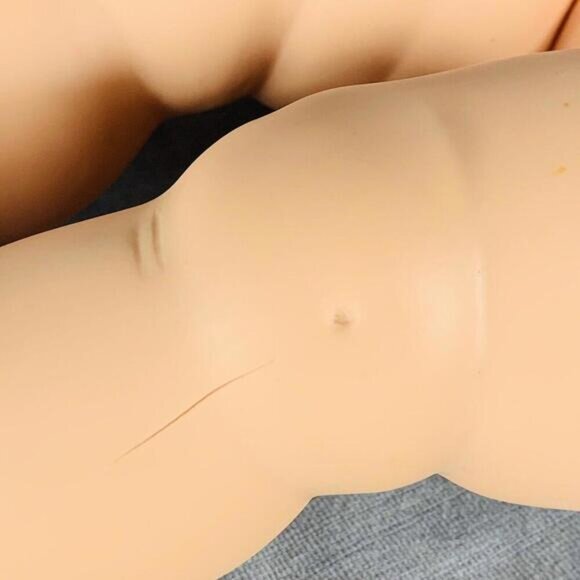 Vintage 1950s Dee and Cee D&amp;C Canada Baby Doll 22Sleepy Eyes Rooted Hair‌ - Picture 9 of 12